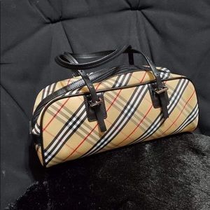 Burberry black label  nova check bag
